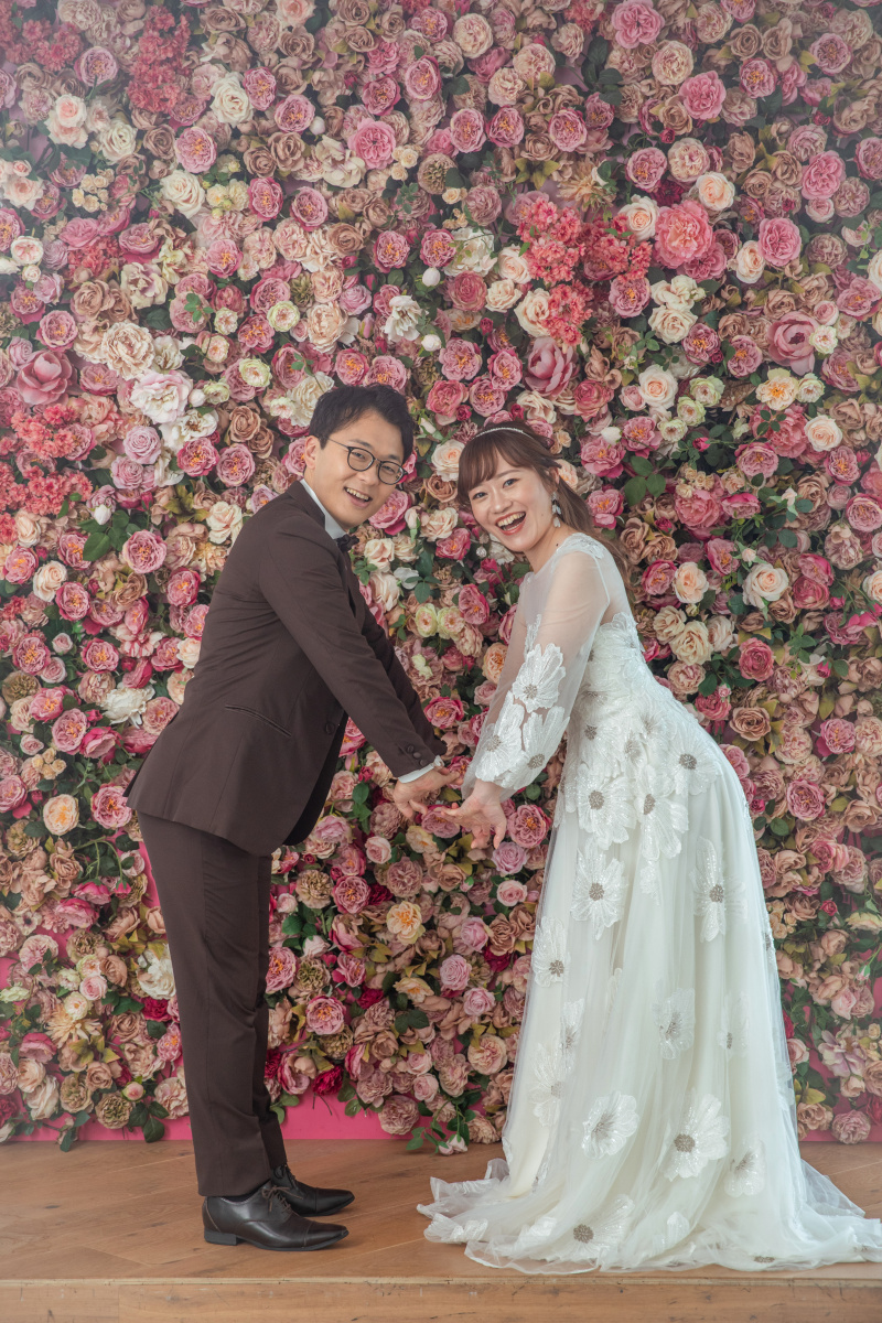 ピンクの背景で