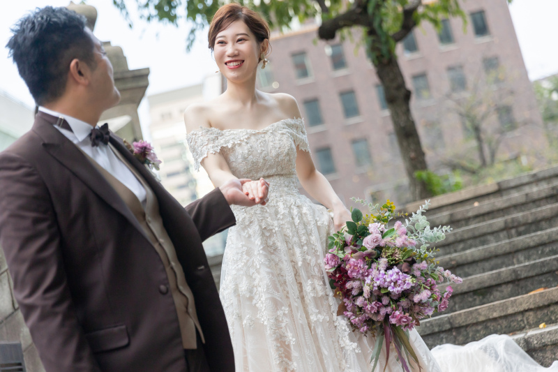 エスコートしながら