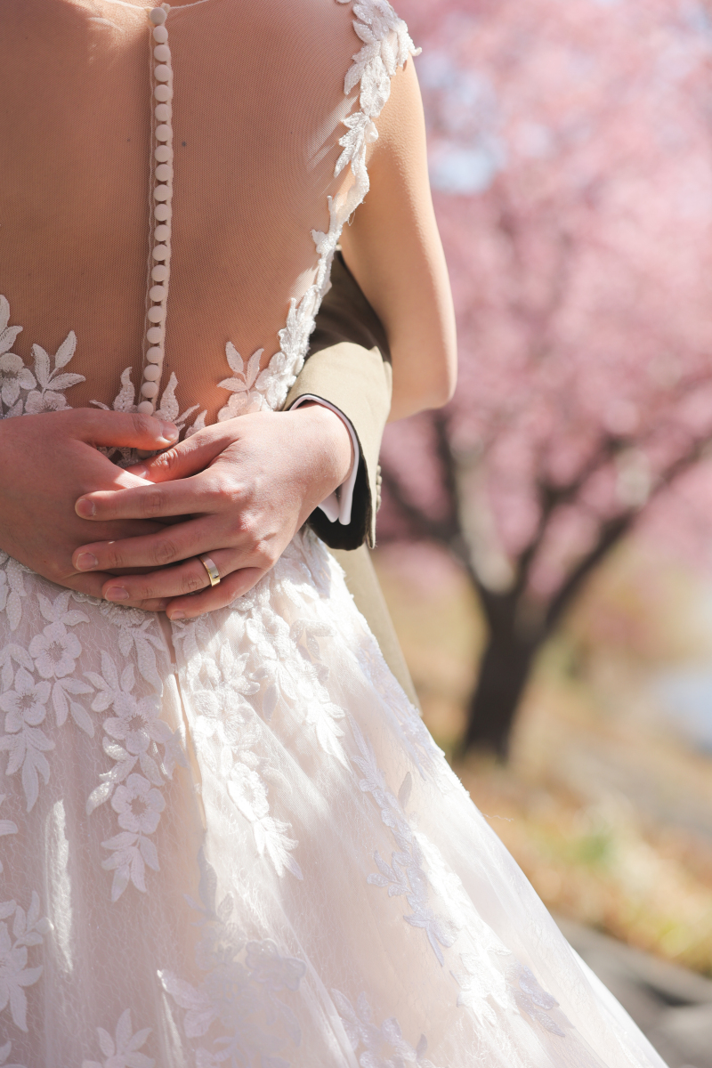 背中も可愛いお衣装を。