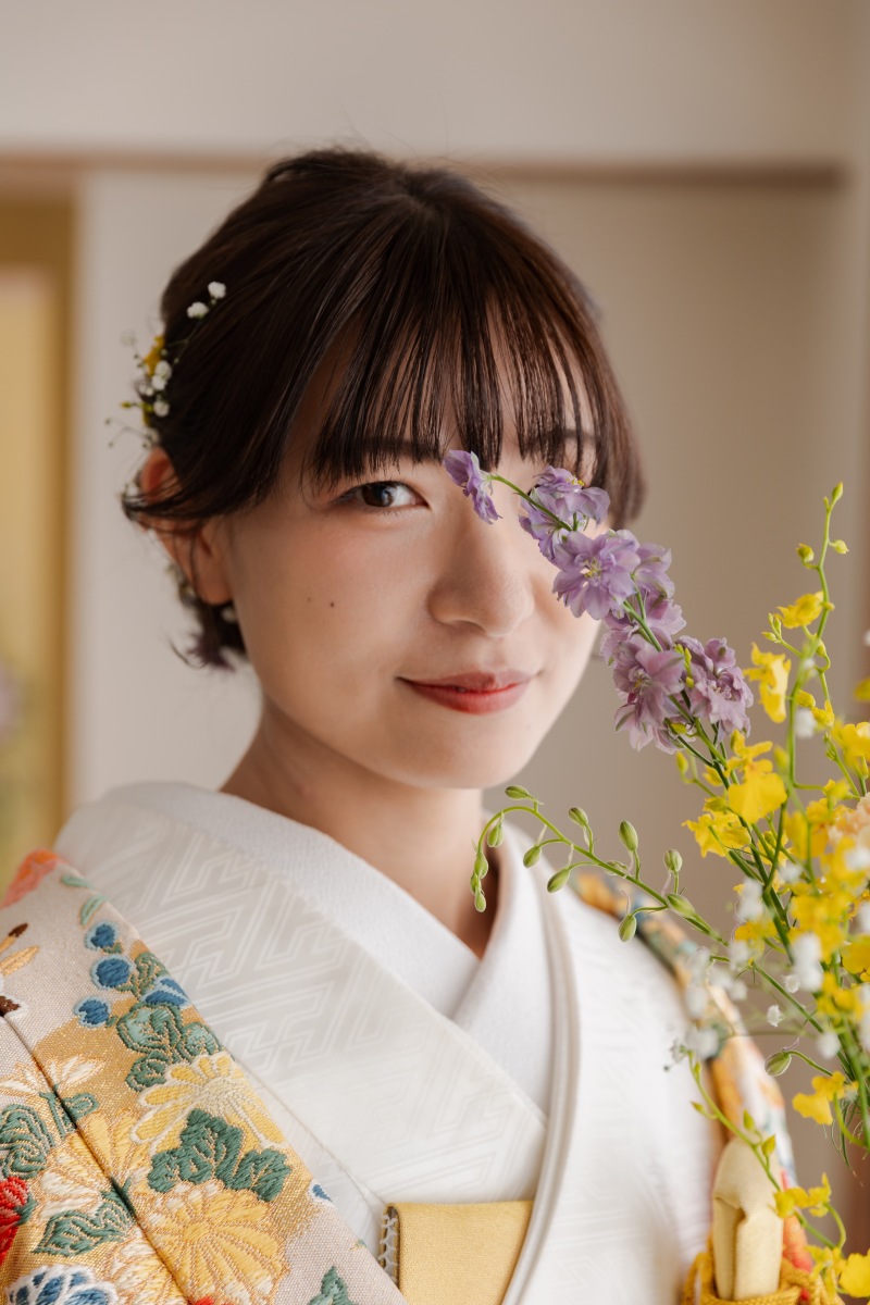 小物やスタジオアイテムで賑やかな写真を！