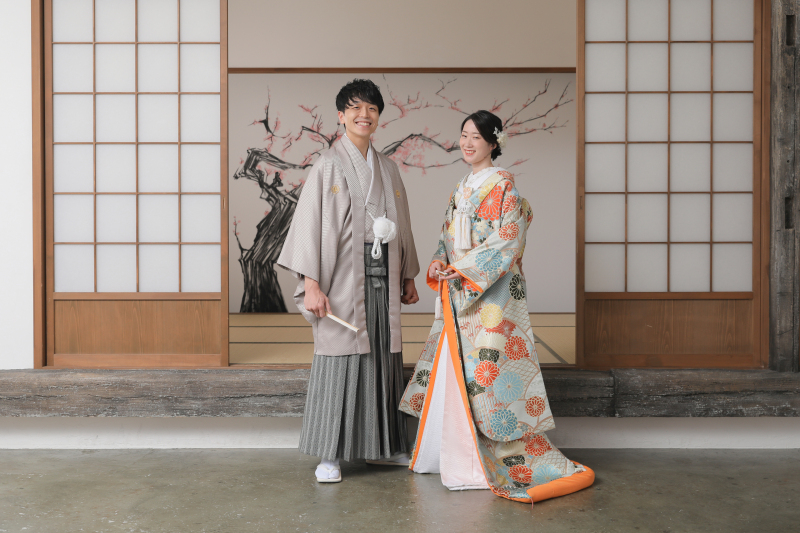 かっちりとした立ち姿