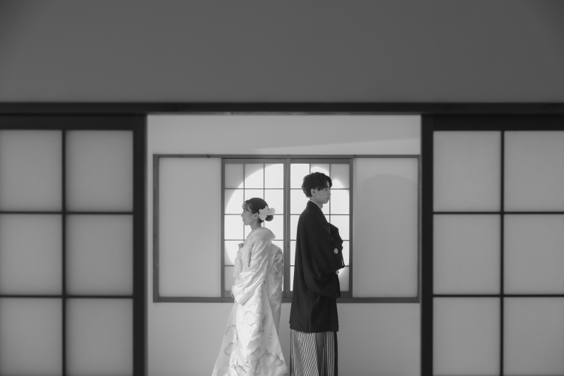 モノクロにして。