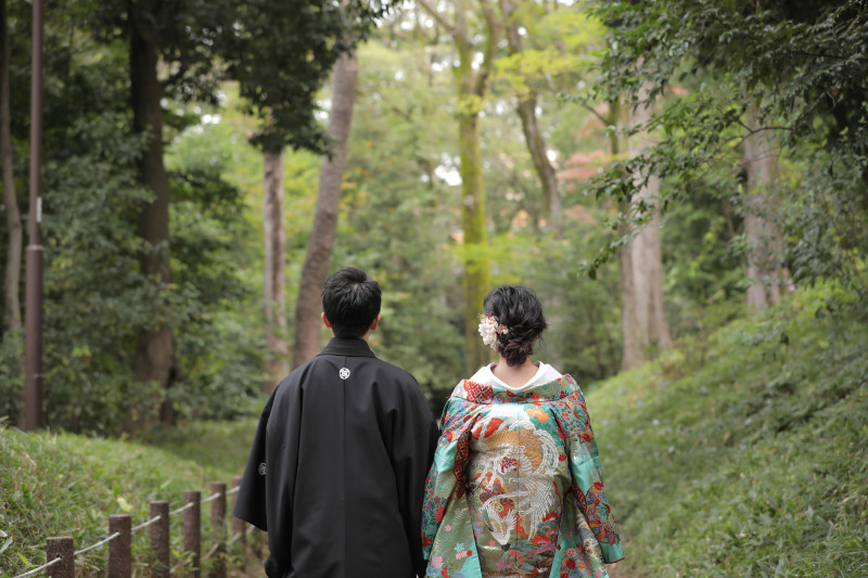 後ろ姿もしっかりと