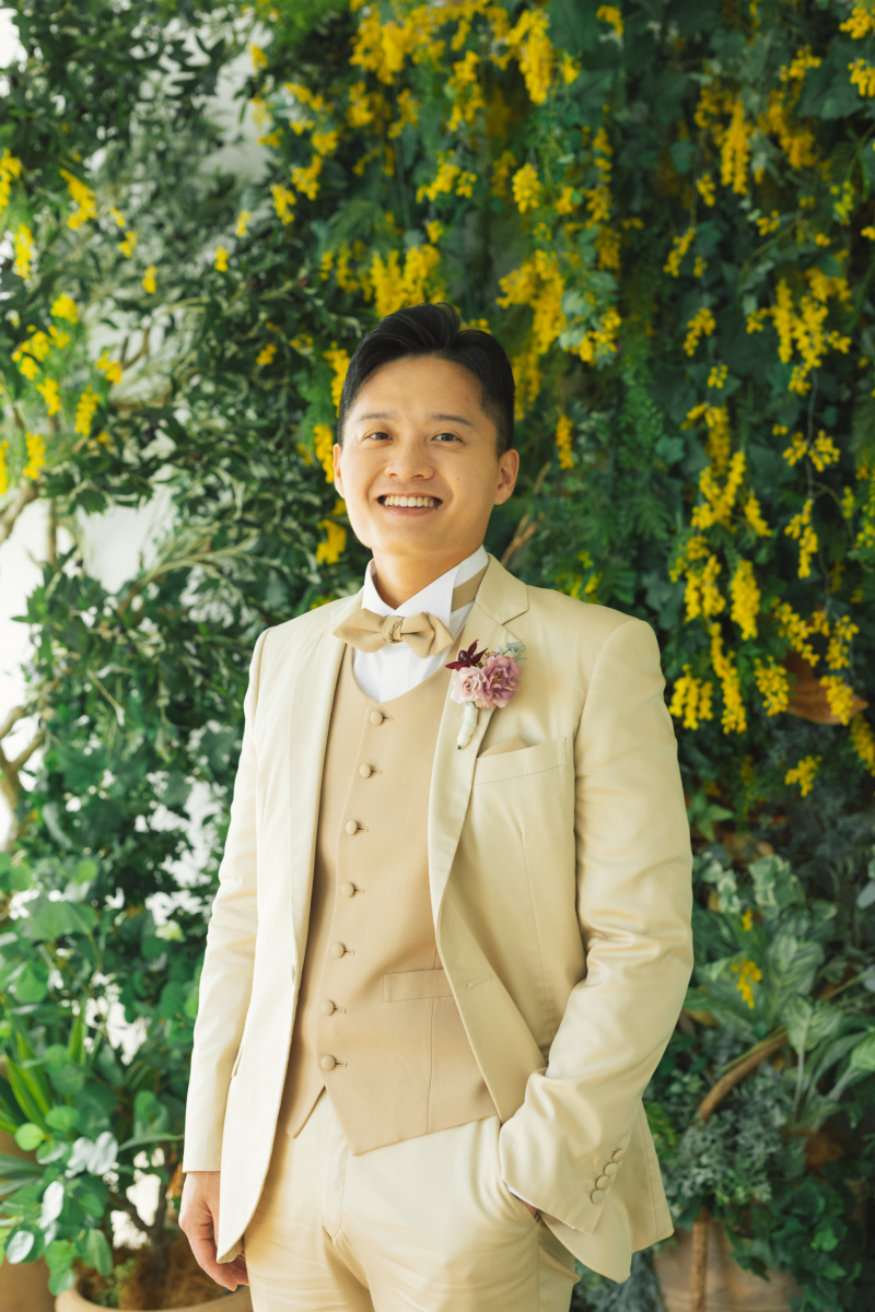 まずは新郎様のソロカットから