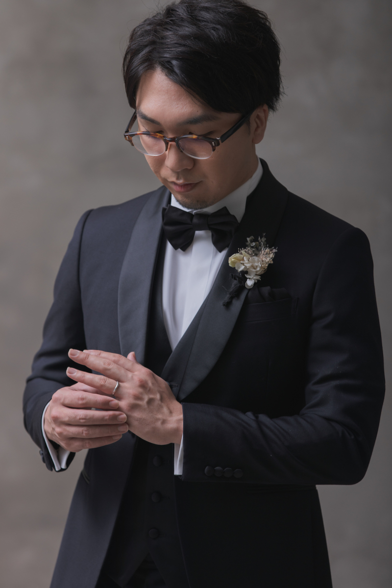 クールな新郎様
