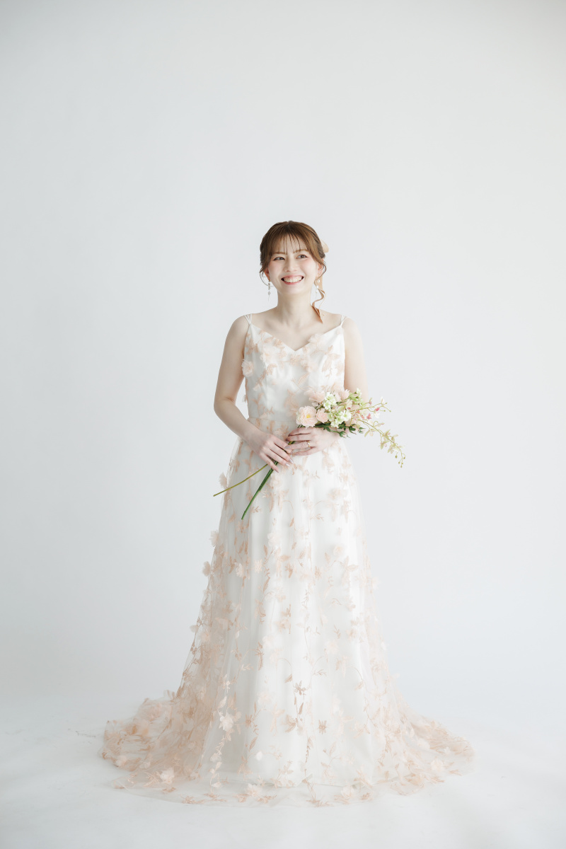 ドレスを変えてナチュラル可愛いご新婦様