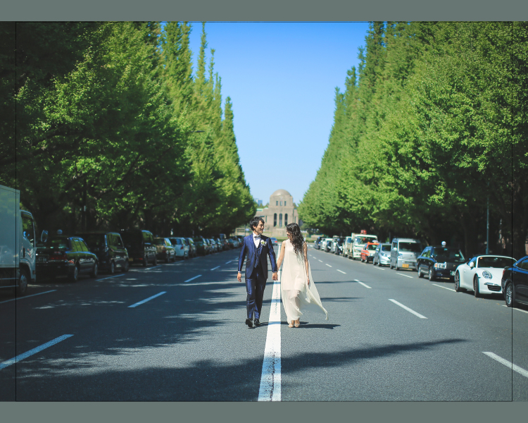 青空と外苑前並木