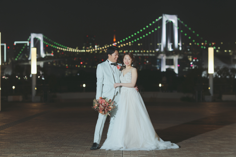 レインボーブリッジと、東京タワーと