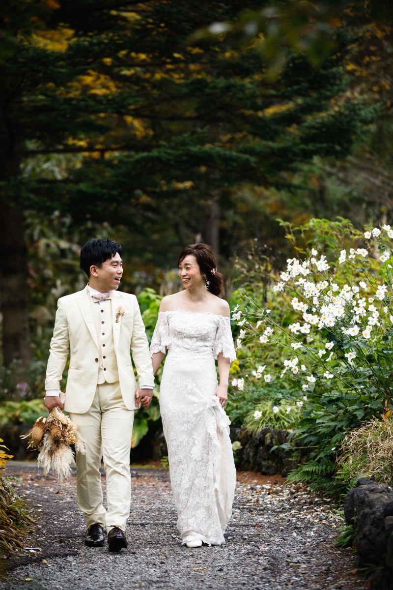 洋装ロケーションへ