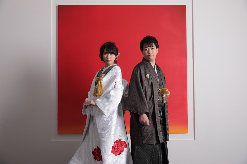 趣のある紅白の背景で