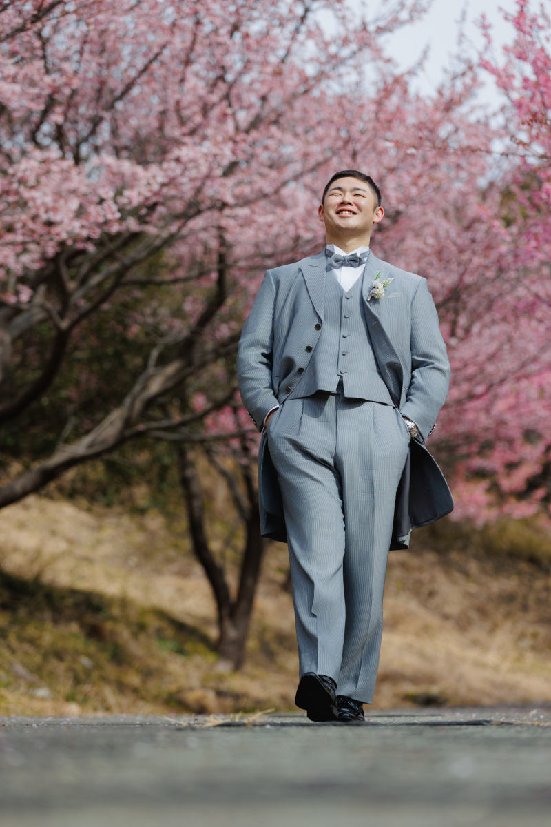 桜とご新郎さま