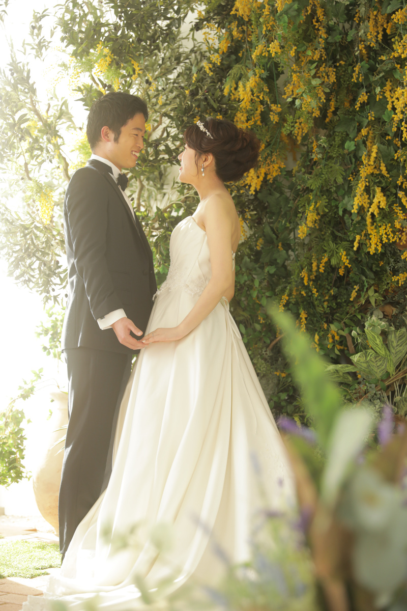 見つめあって。