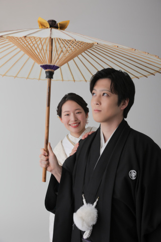 和装スタジオPLUSでお二人らしいお写真を！