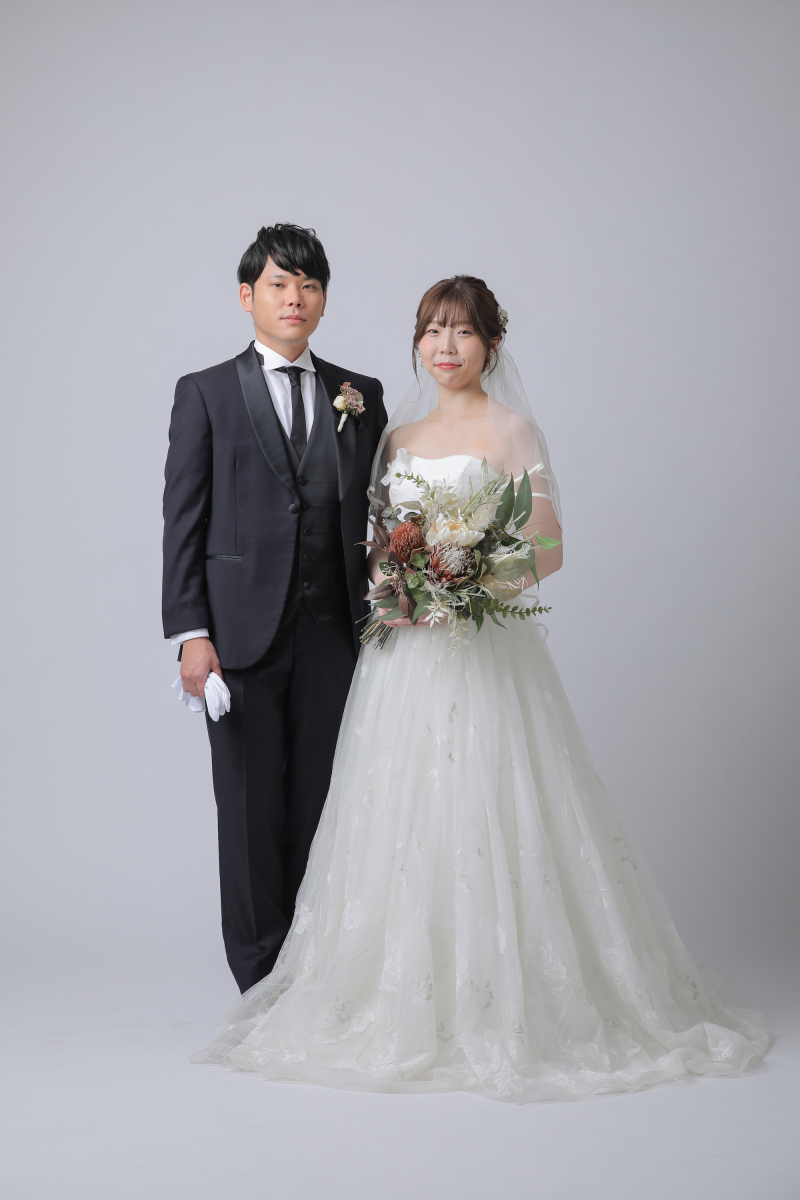 フォーマルな立ち姿のお写真から