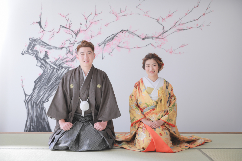 王道の正座ポーズで