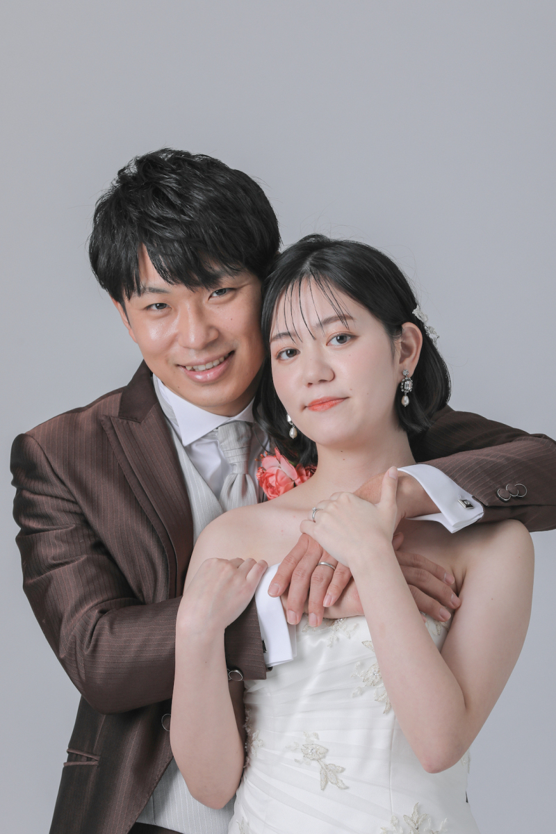 後ろからぎゅっと