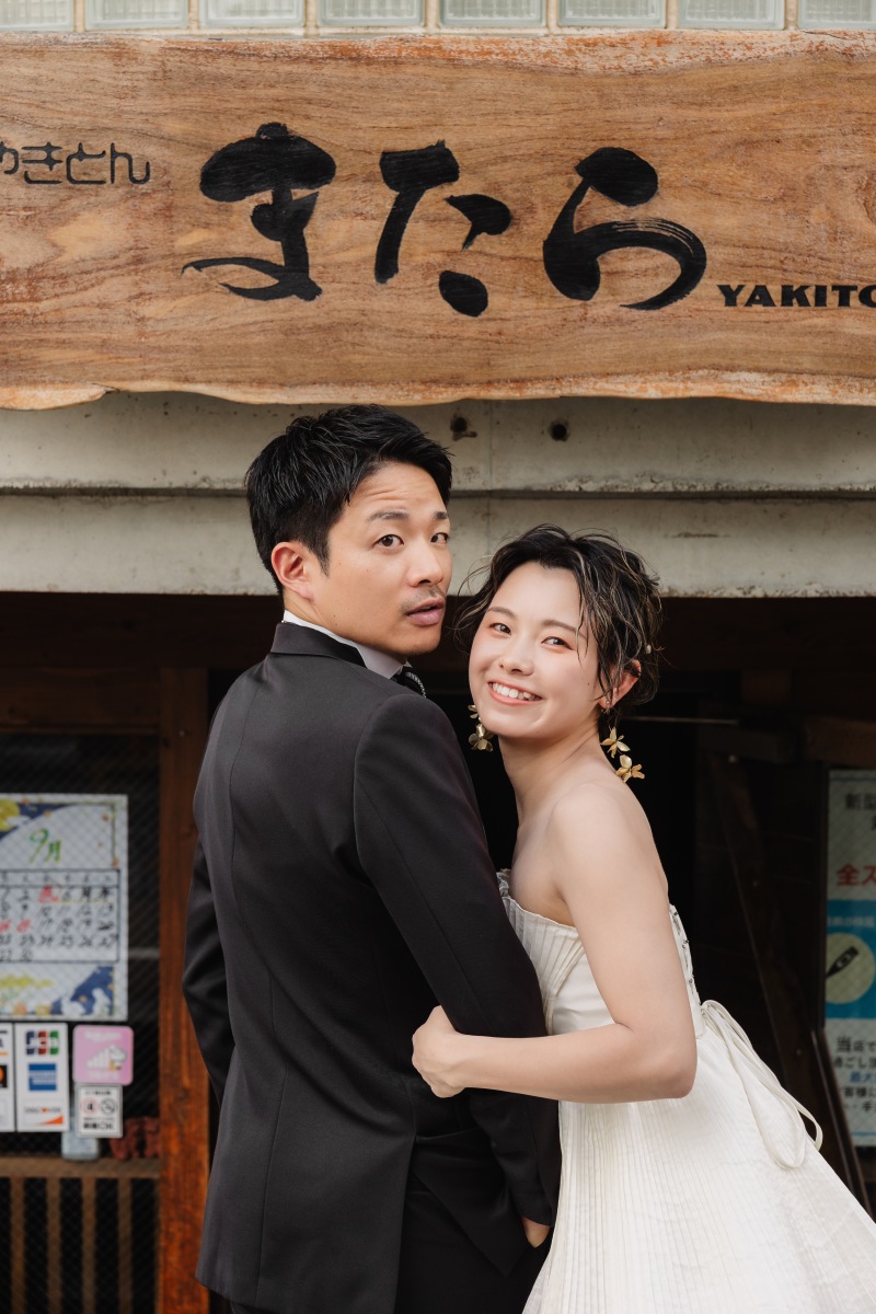 いつもの居酒屋、特別な姿、サイコーの乾杯