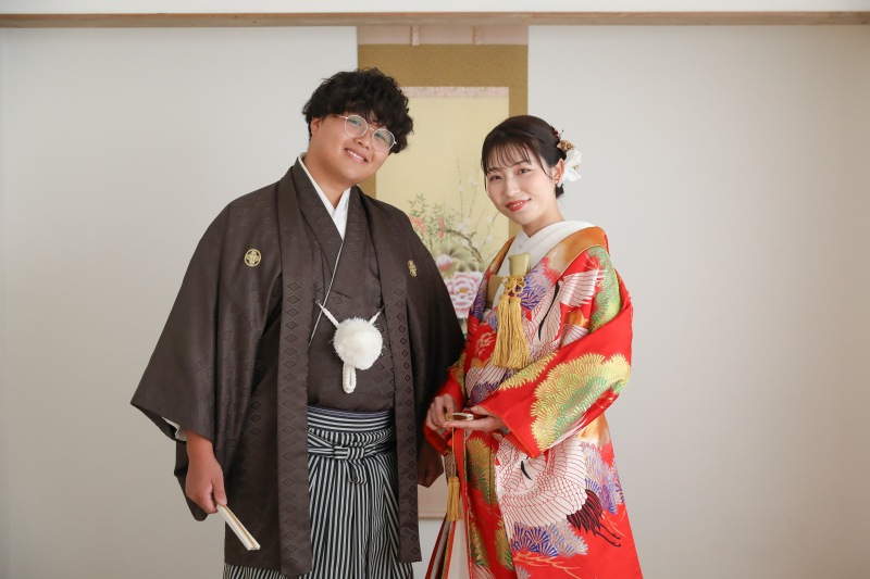 半身アップで。