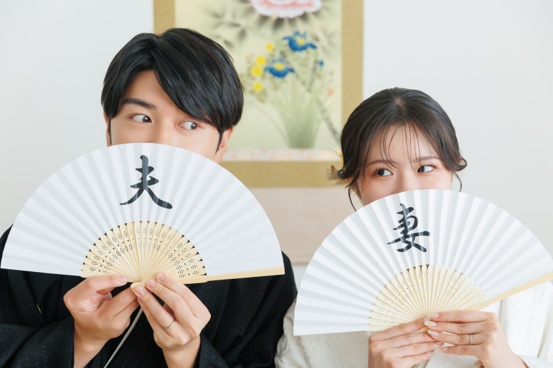 ひょっこり顔を出して