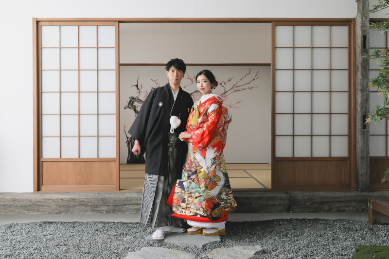 まずはお茶室前で