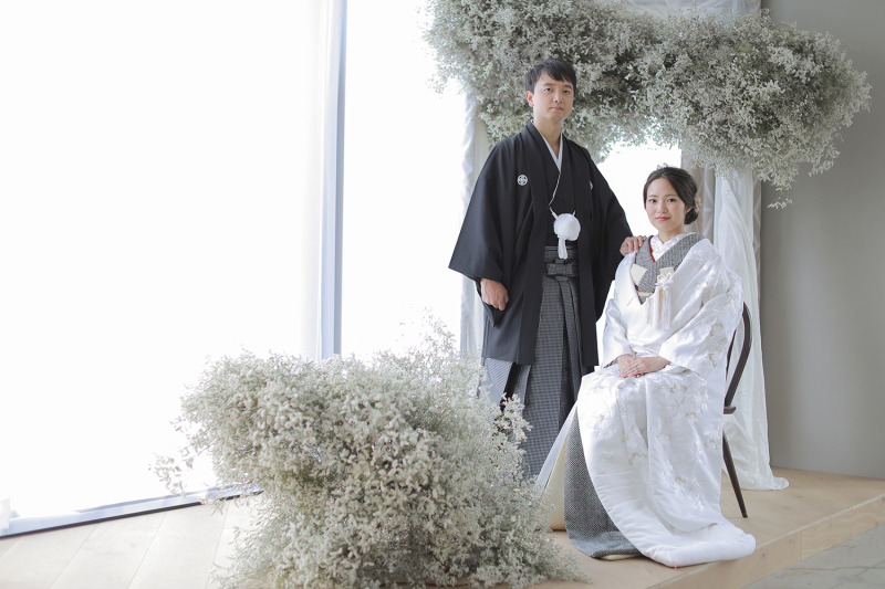 ドライフラワーにかこまれて