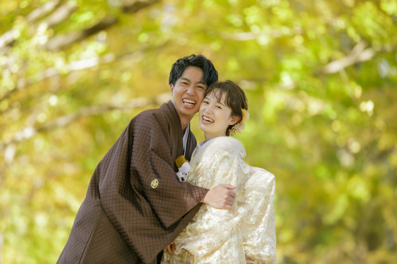 銀杏並木で和装ロケーション