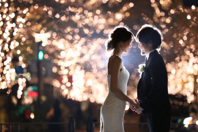 イルミネーション以上に輝くおふたりの笑顔