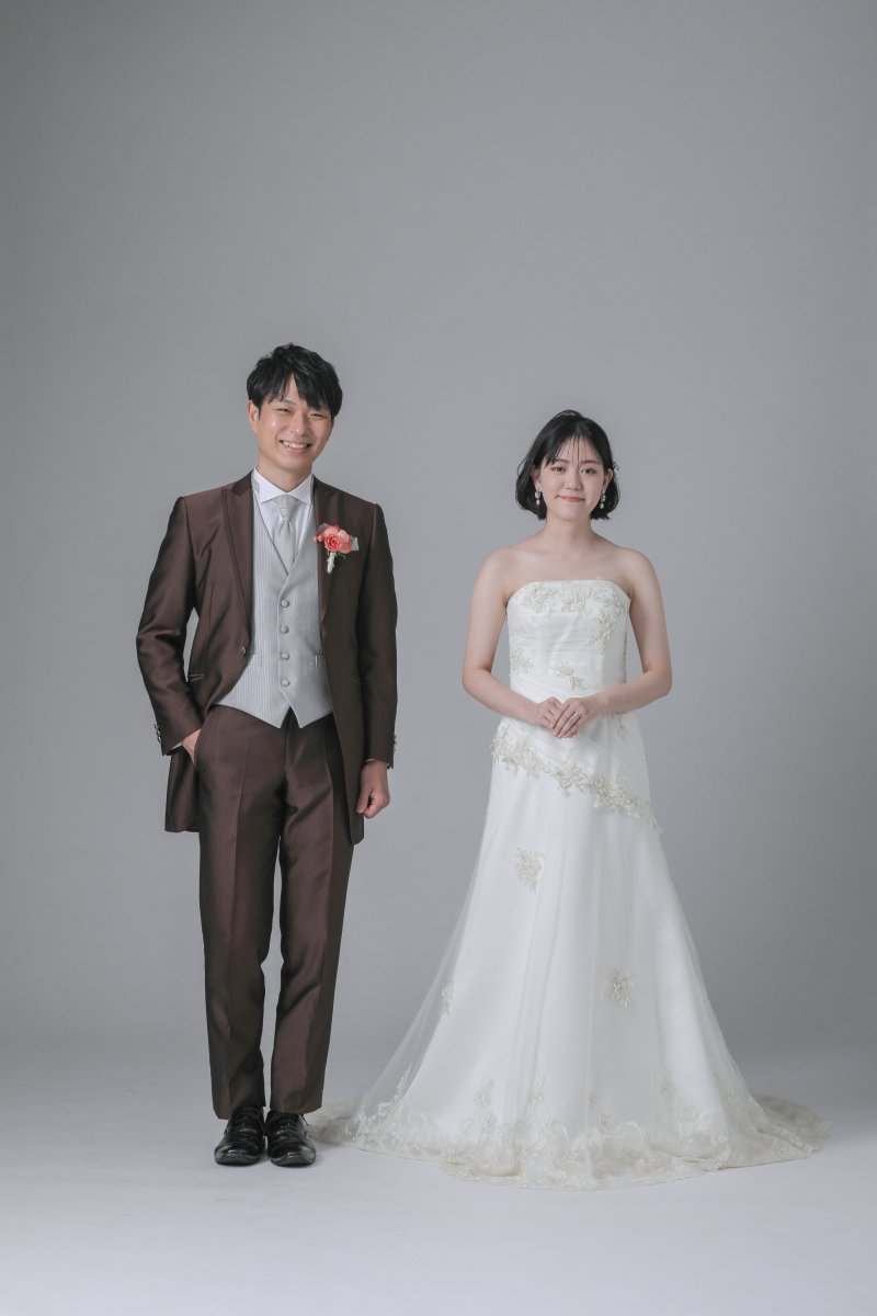 シンプルな立ち姿