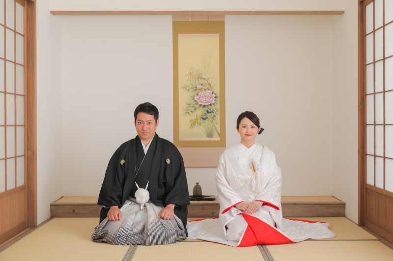 王道のお辞儀ショットも！