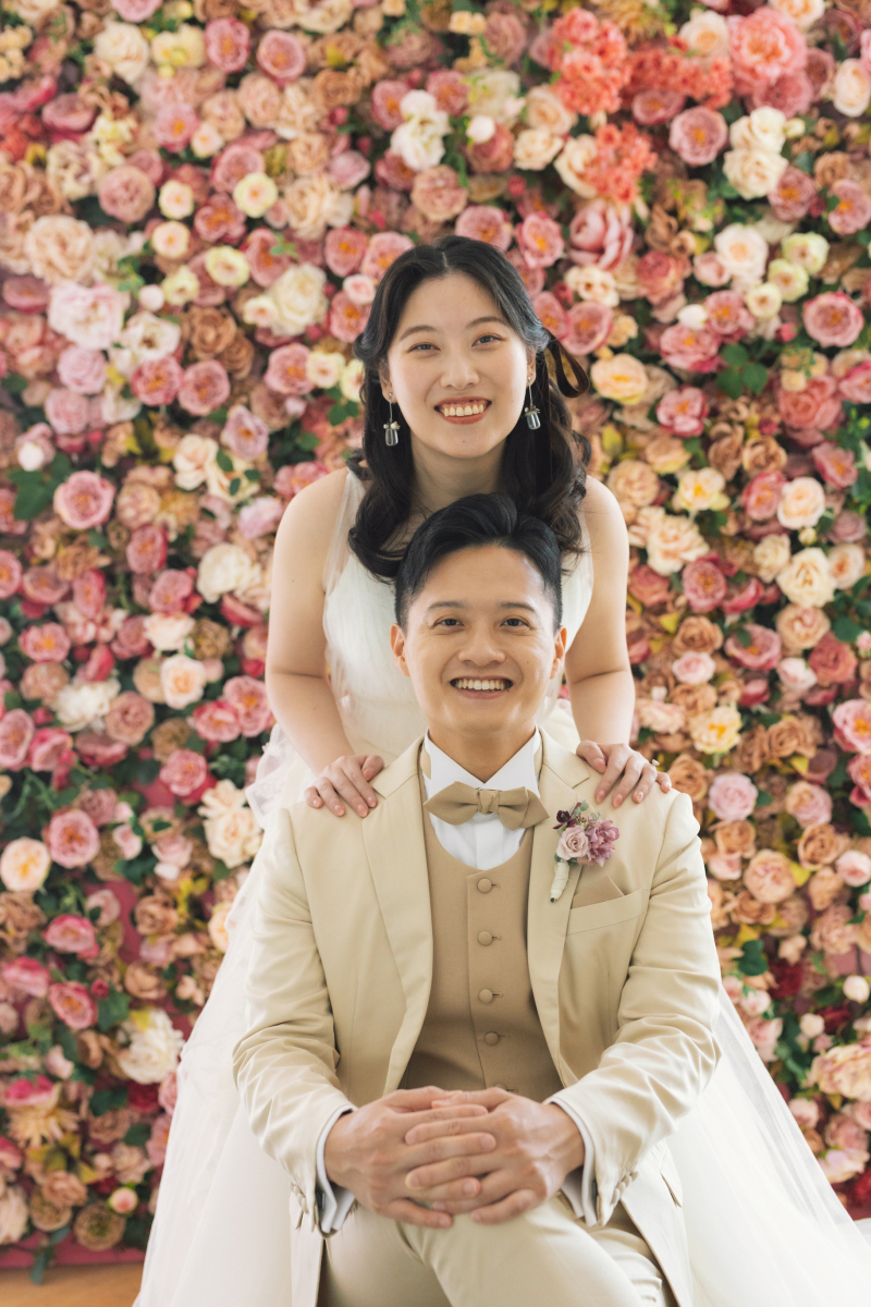 沢山の方に選んでいただける壁一面お花の壁！