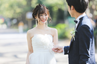 公園とは違う外苑前の緑の中で風を感じて