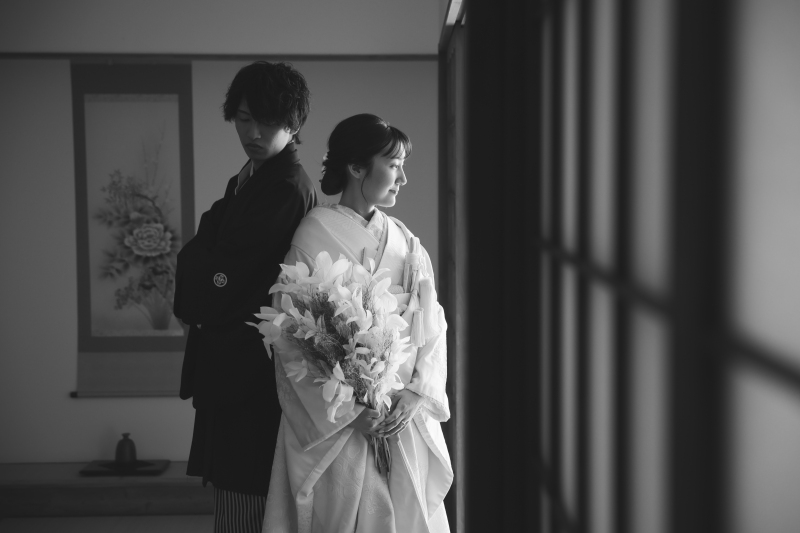 東京駅の前にスタジオ撮影も。