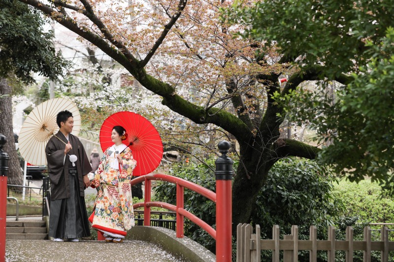 所変わって、