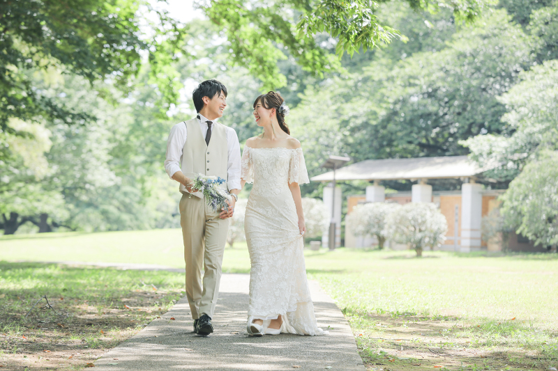 緑に囲まれた2人の世界