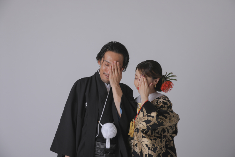 個性的なポーズで
