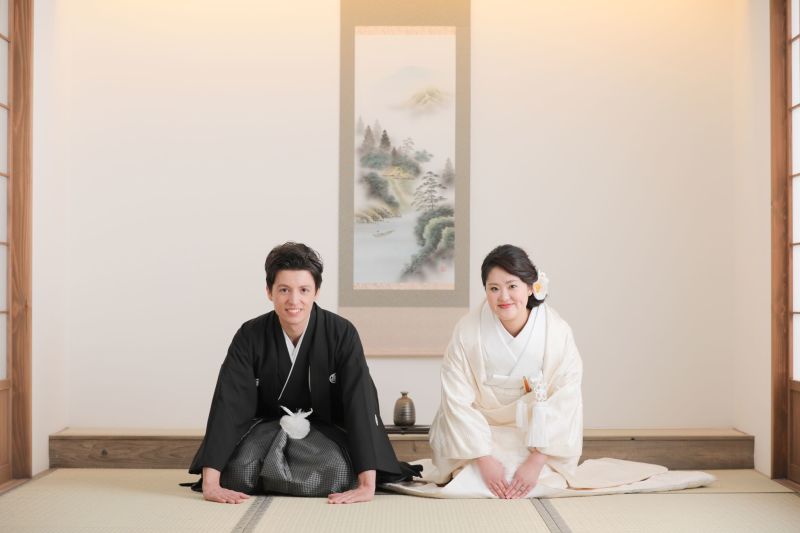 正座のポーズで