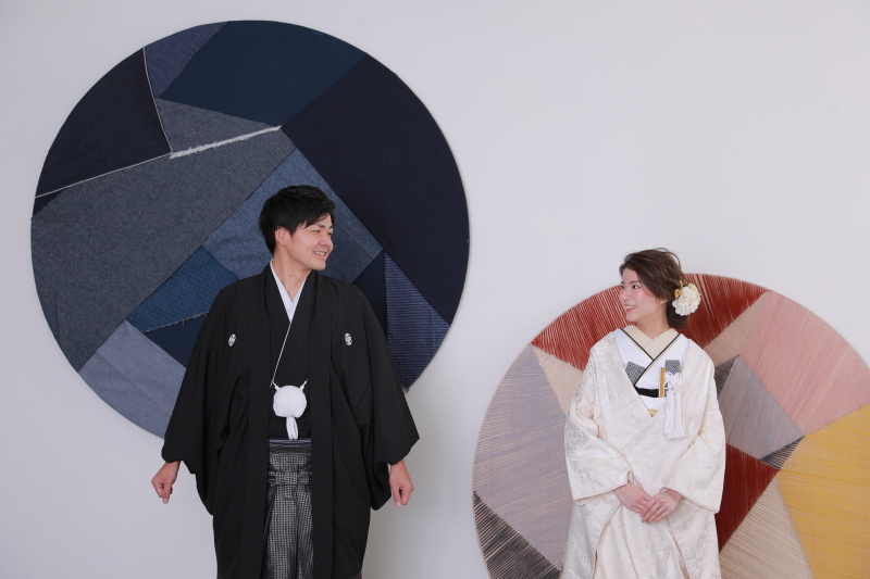 和装での屋内庭園スタジオ撮影