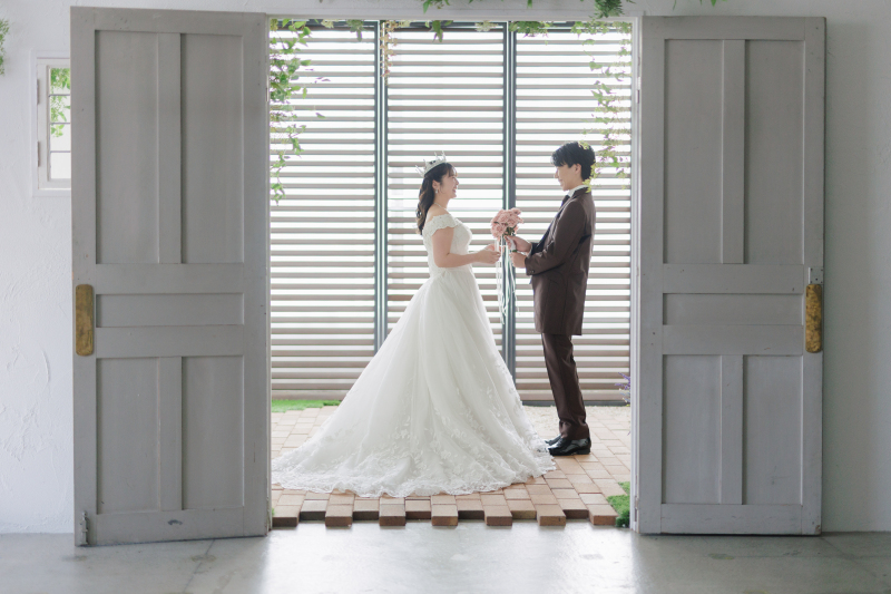 ブーケを渡して