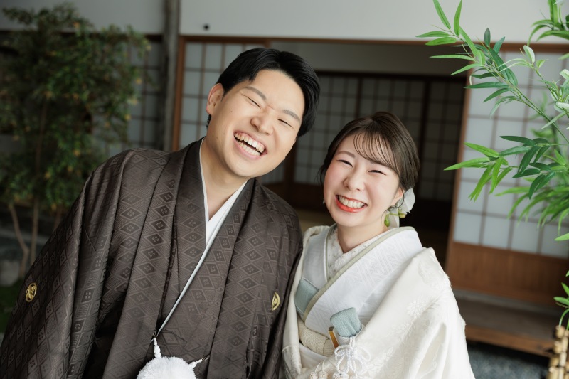 アップでお二人の自然体の表情も！