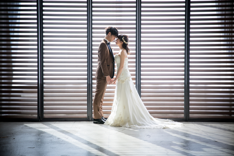 洋装スタジオでおふたりらしい撮影！