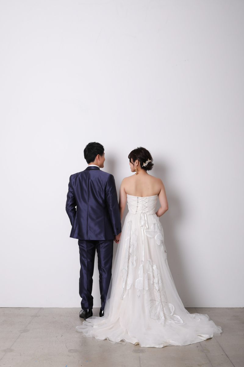 後ろ姿のお写真も