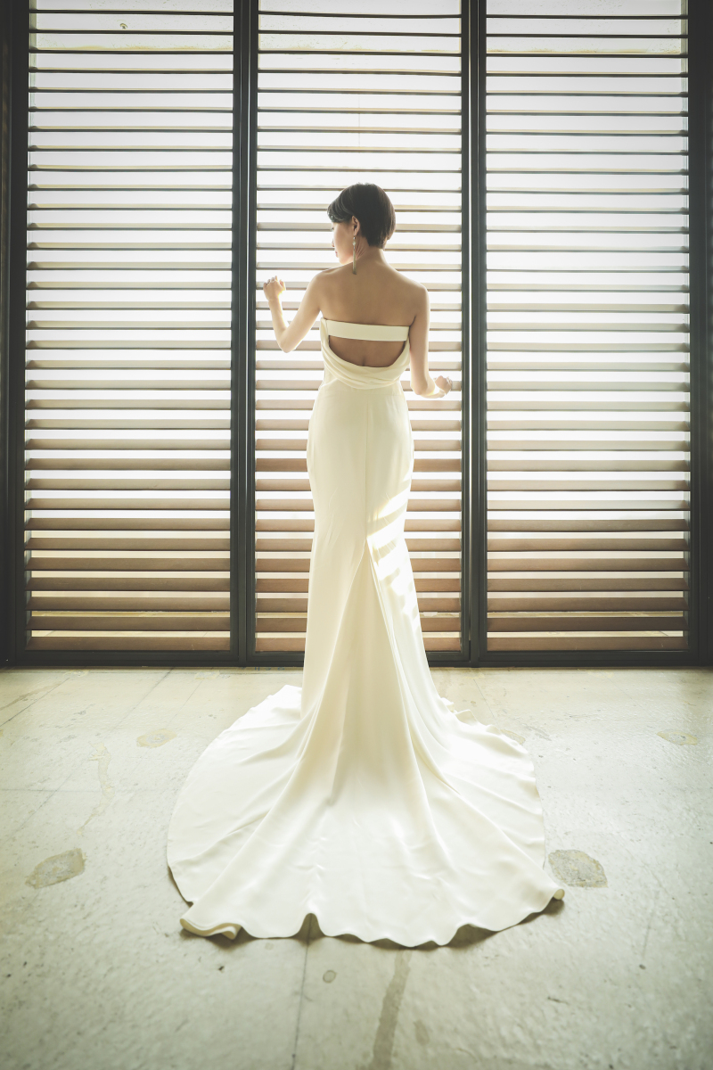 背中で語る、気品