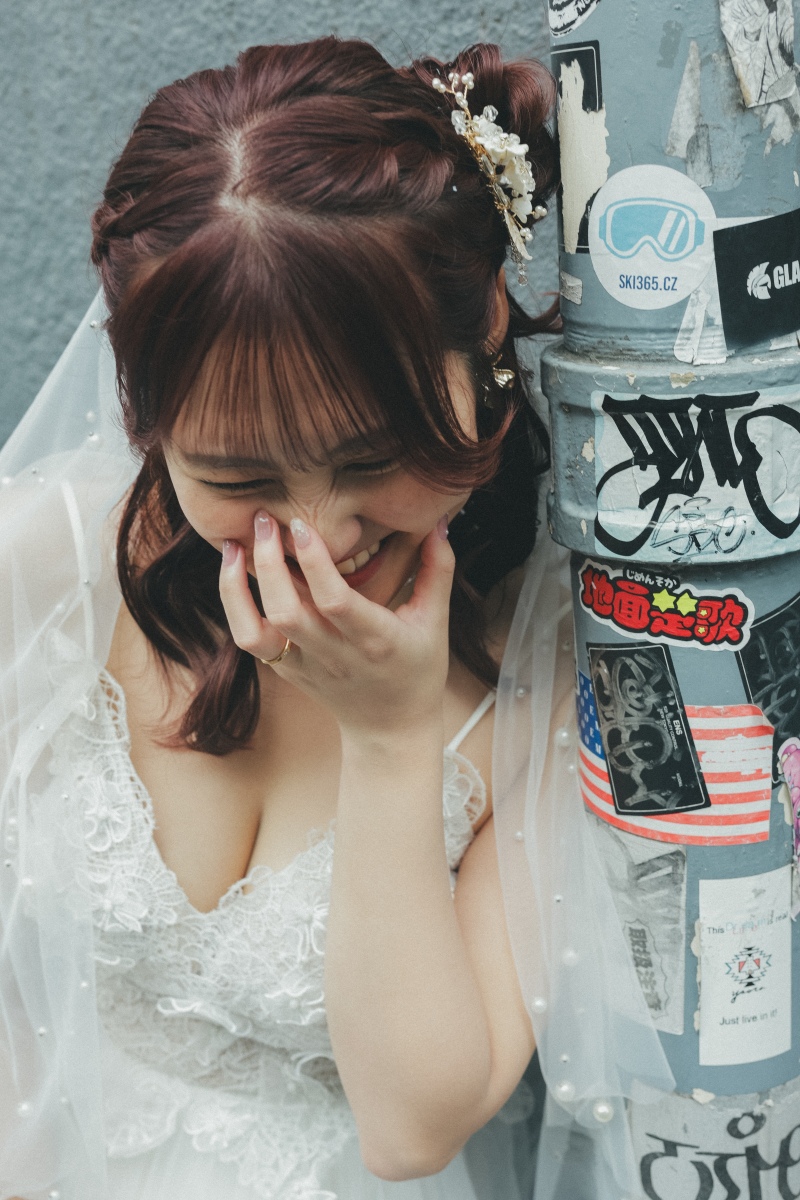 笑顔あふれるご新婦様のソロショット