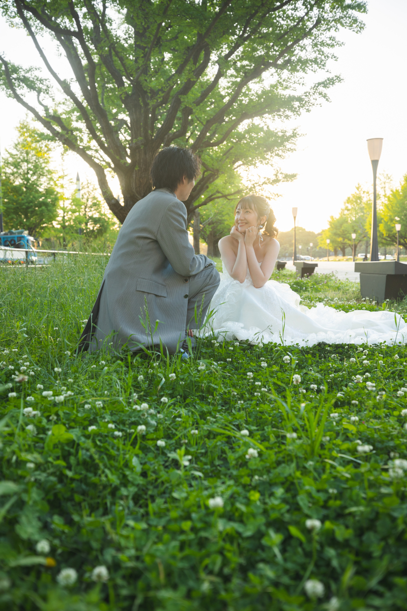 緑に映える新婦様が可愛い、、