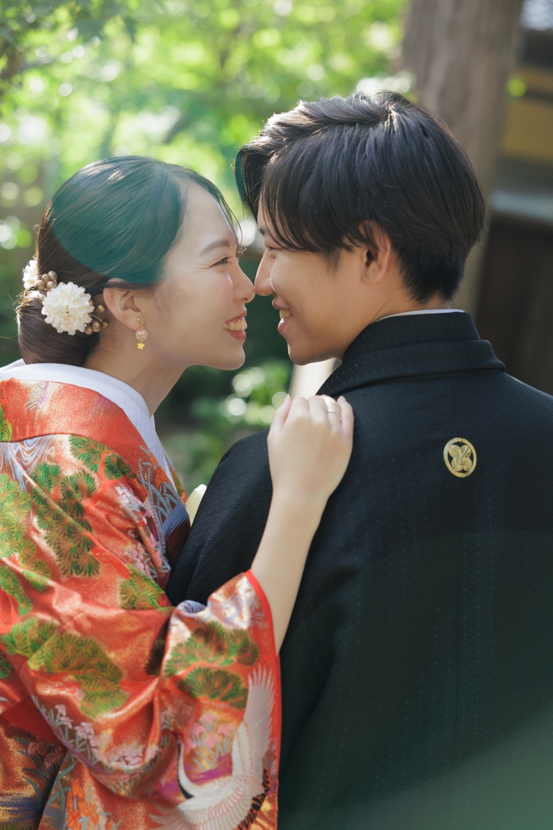 見つめ合うおふたり