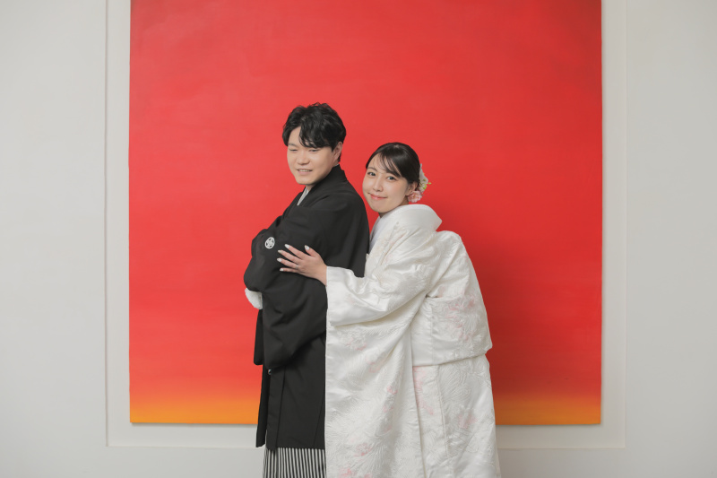 赤壁の前で、雰囲気を変えるお写真を。