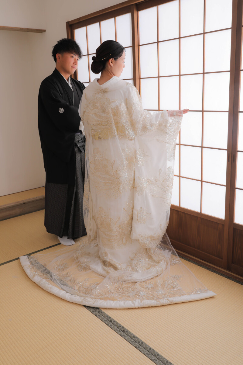 後ろ姿のお写真も