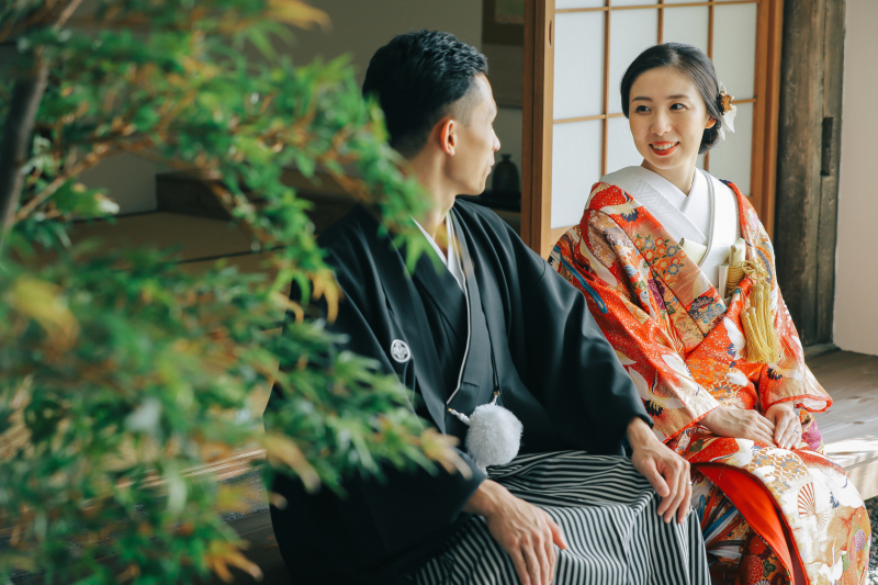 縁側に腰掛けて、、