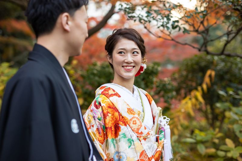 パッと明るい笑顔に似合う色打掛