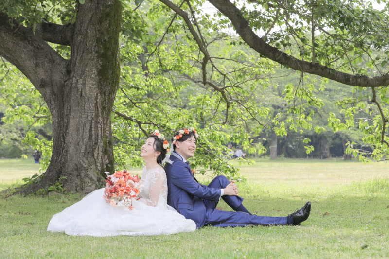 ご持参いただいた花冠をつけて